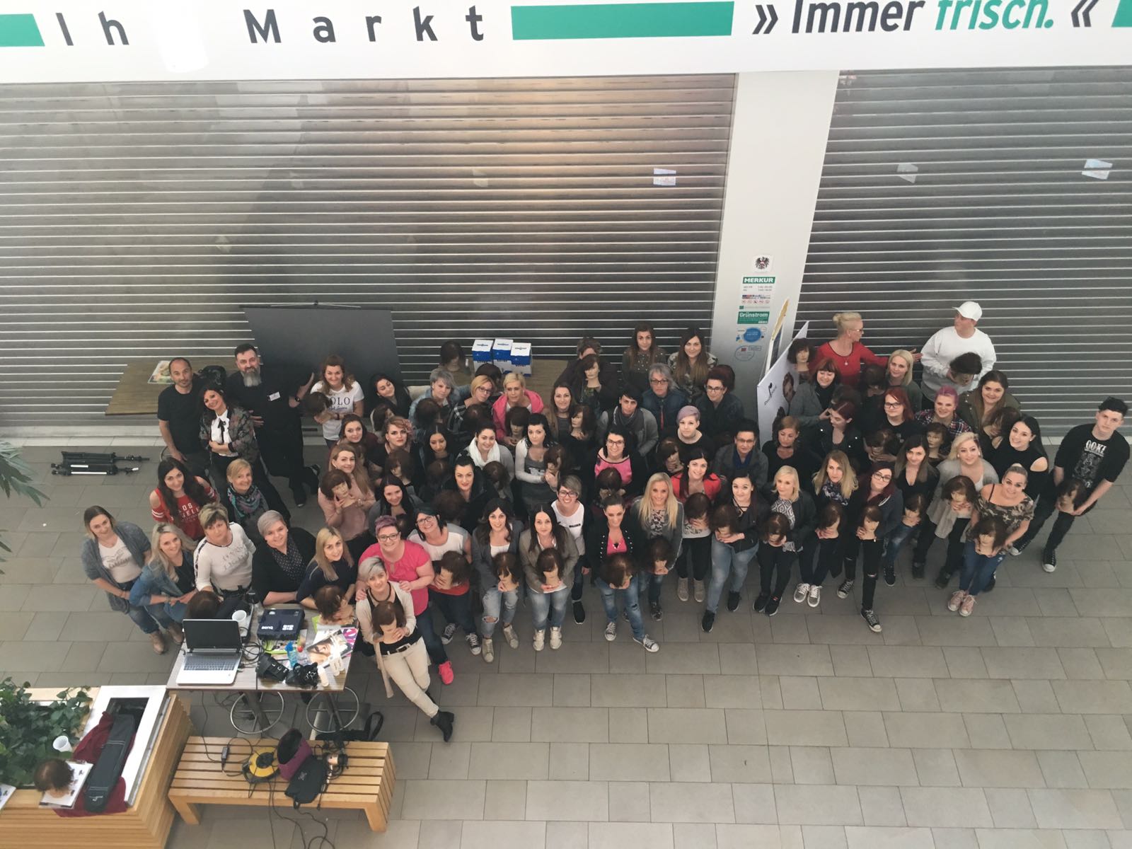 Die gesamte KRUG-Crew beim Pivot-Point Cut&Styling-Seminar 2017